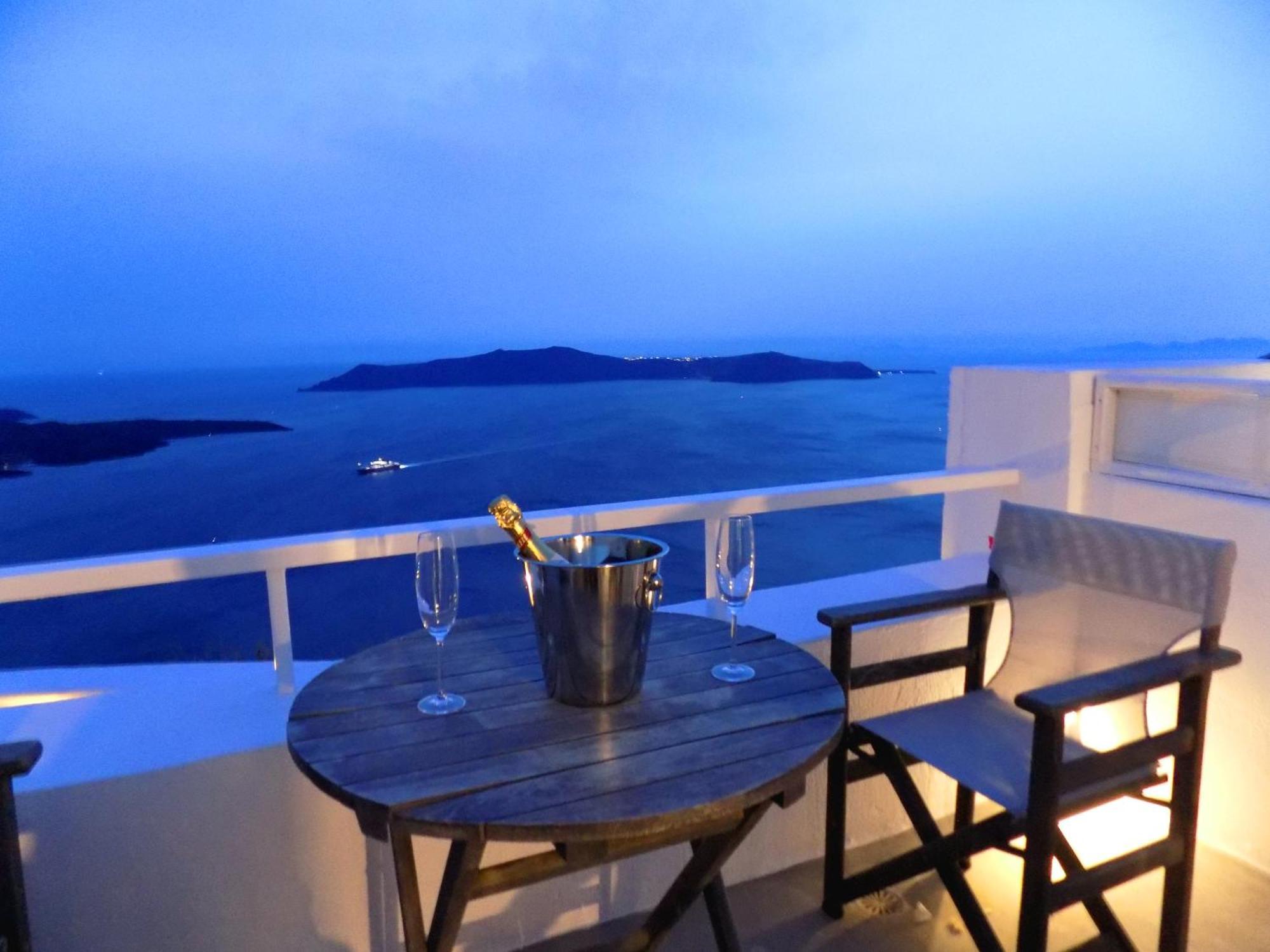 Yposkafo Suites - Villa - Santorini Тира Экстерьер фото