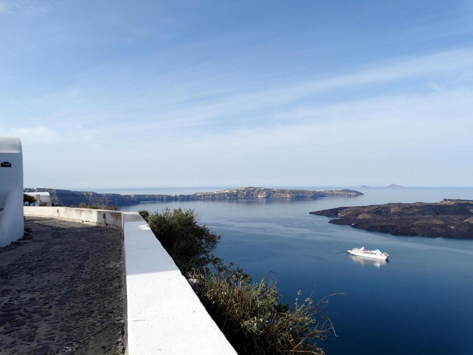 Yposkafo Suites - Villa - Santorini Тира Экстерьер фото